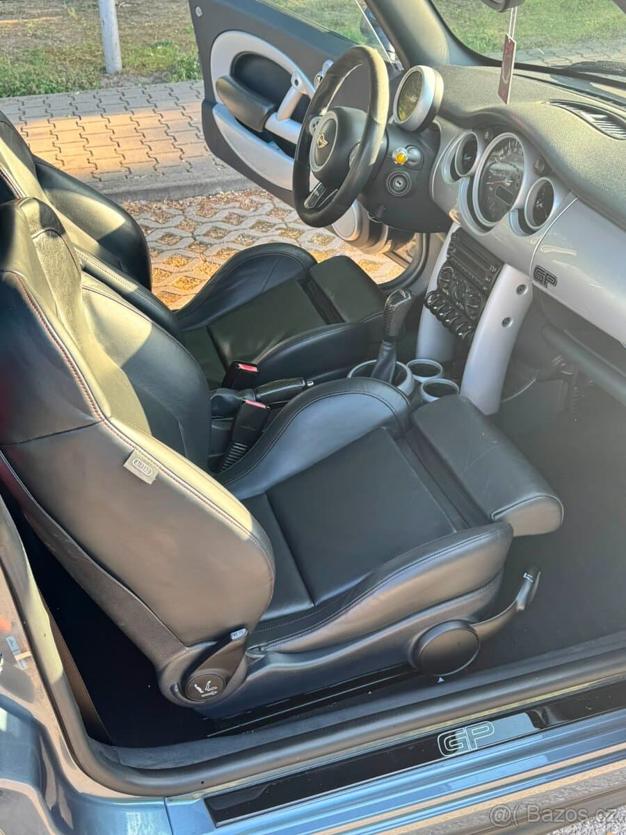 2006 Mini COOPER - 9