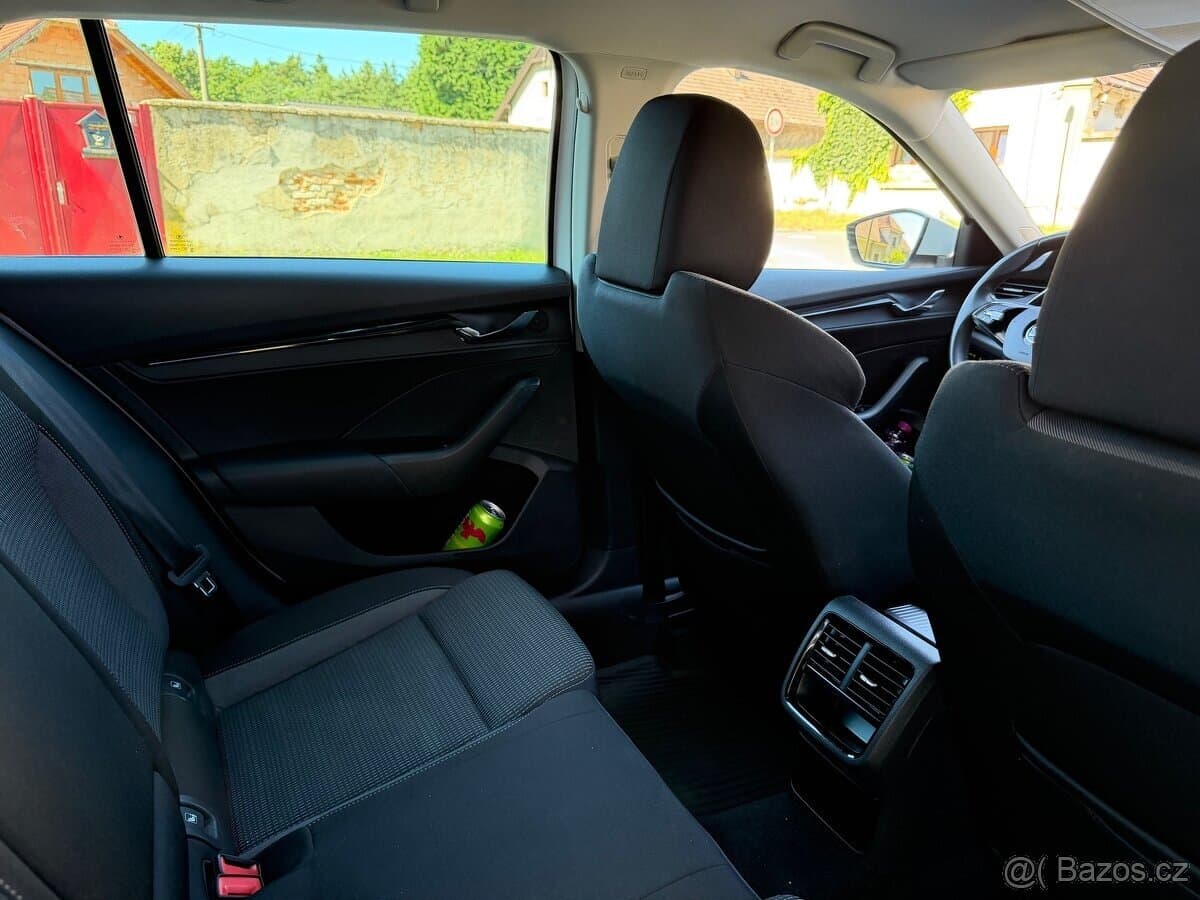 2022 Škoda OCTAVIA - 9