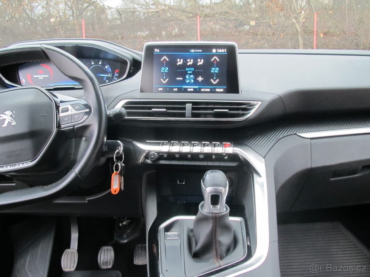 2017 Peugeot 3008 - 9