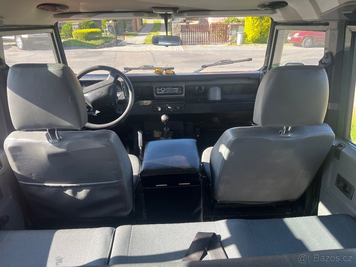 2001 Land Rover DEFENDER - 9
