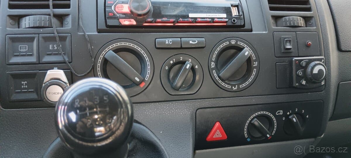 2006 Volkswagen TRANSPORTER - 9