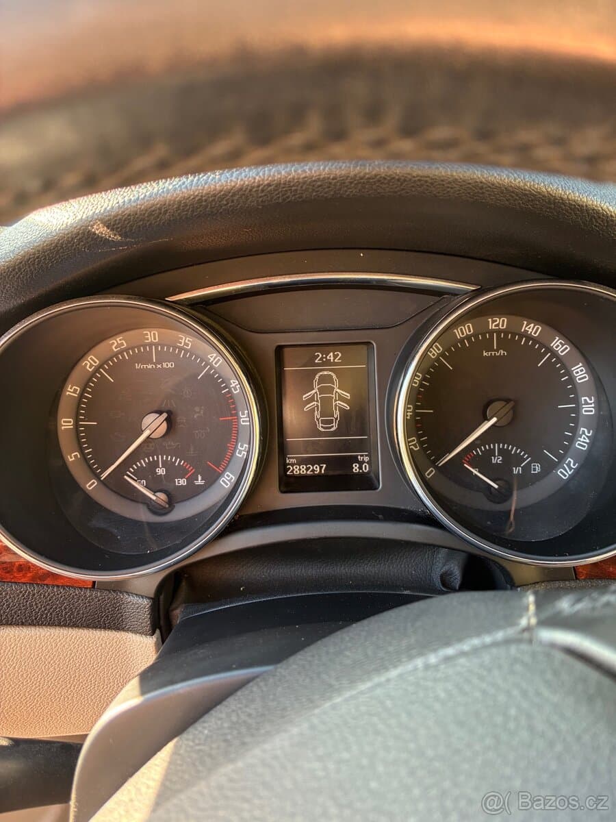 2009 Škoda SUPERB - 9
