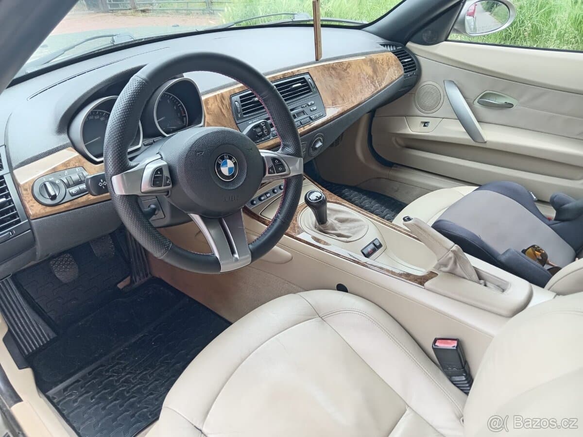 2005 BMW Z4 - 9