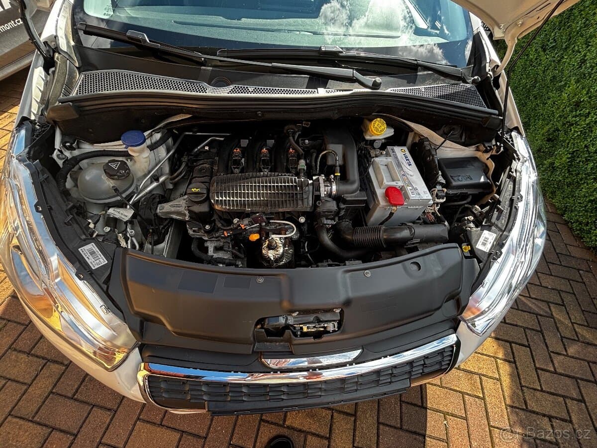 2014 Peugeot 208 - 9