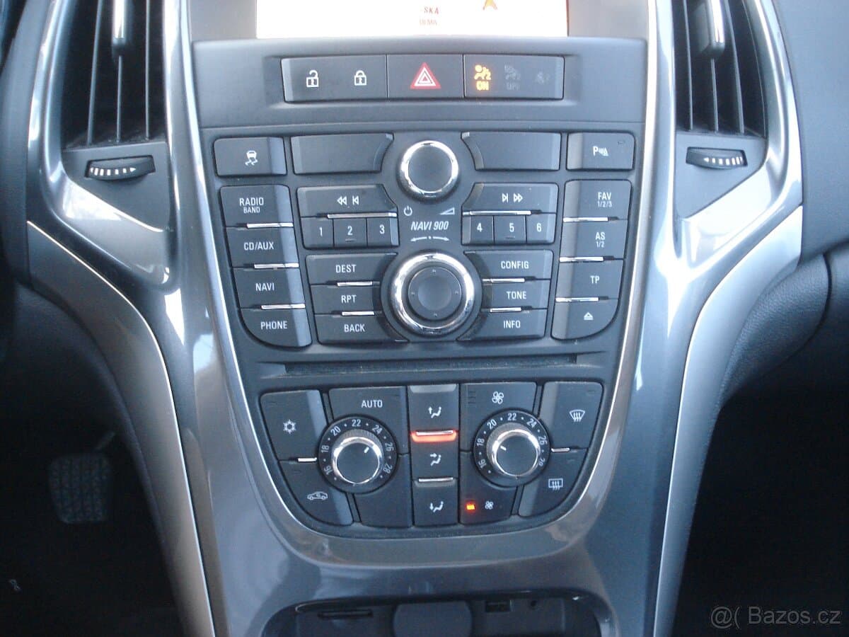 2013 Opel ASTRA - 9