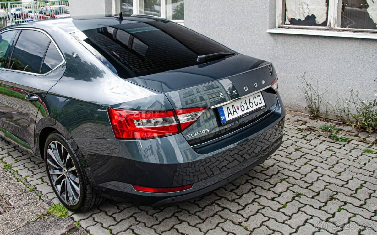 2019 Škoda SUPERB - 9