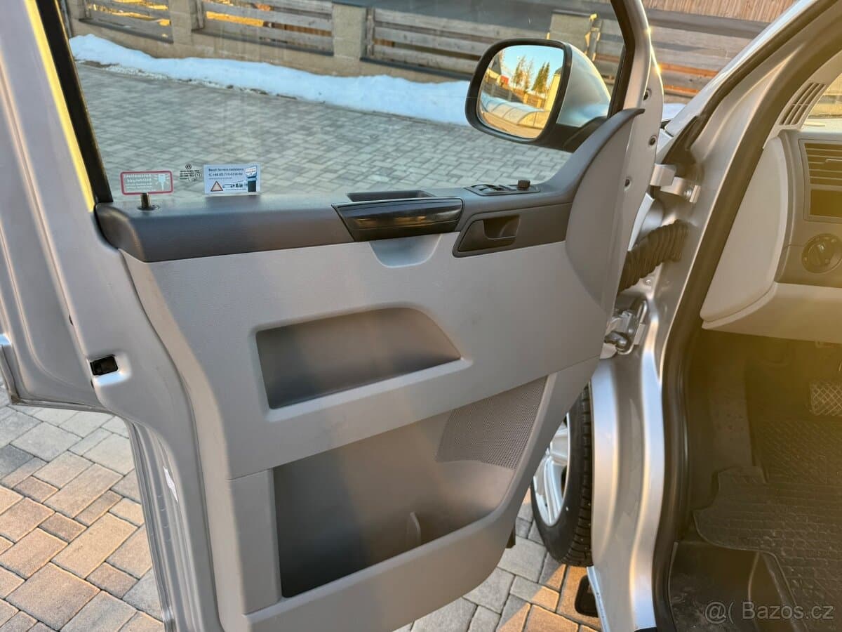 2013 Volkswagen TRANSPORTER - 9