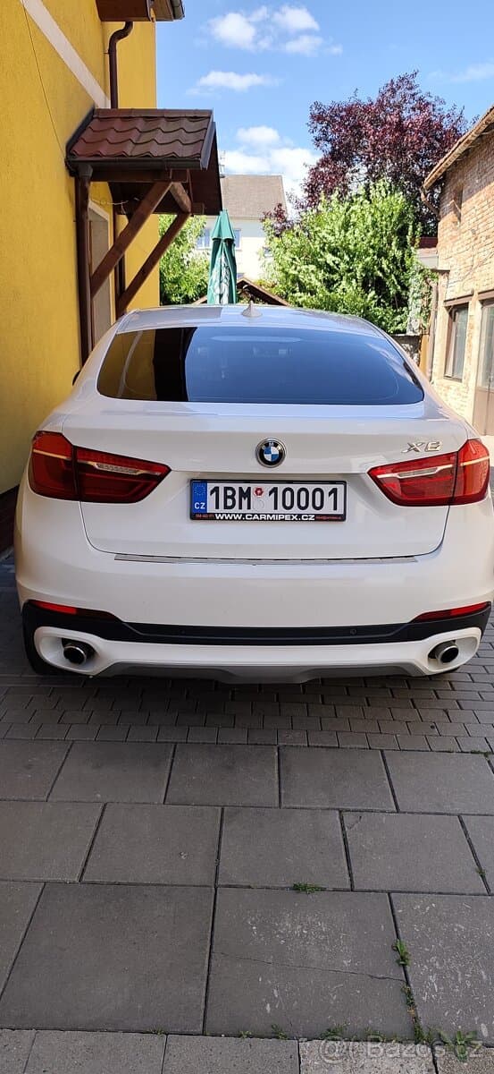 2015 BMW X6 - 9
