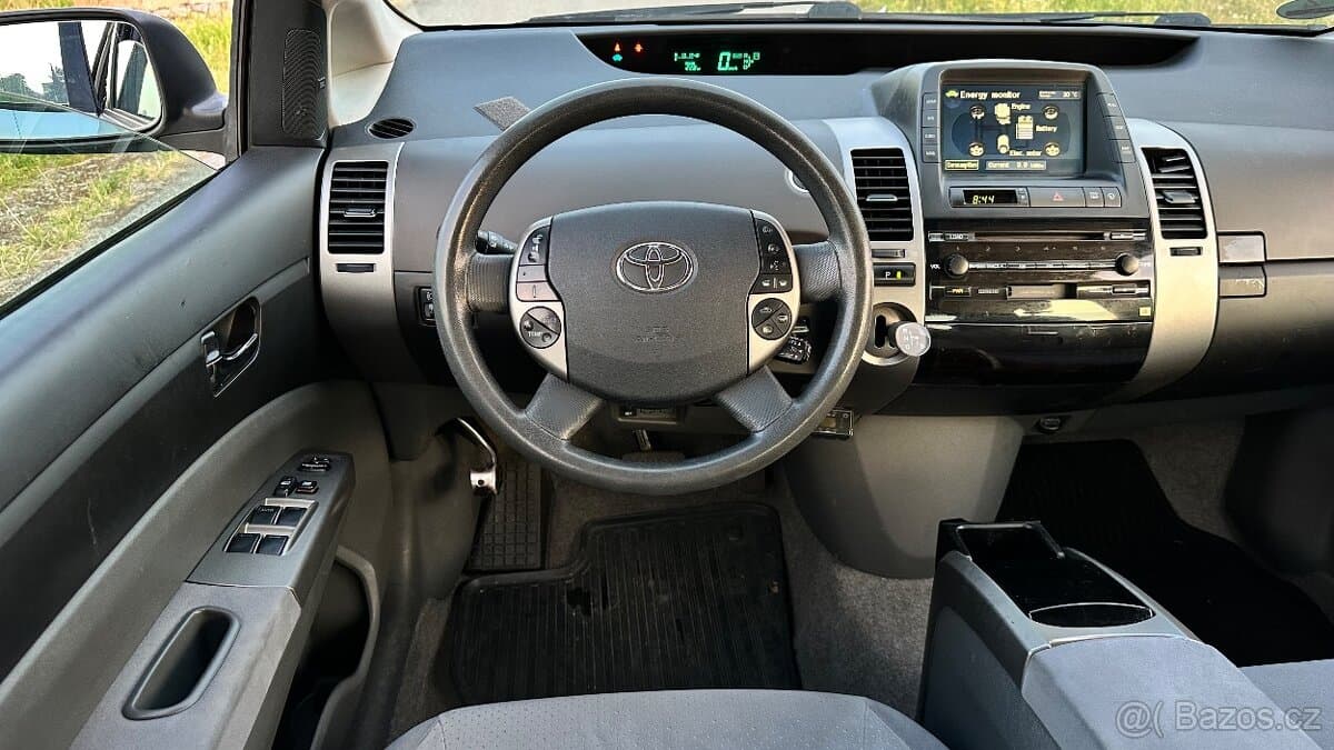 2006 Toyota PRIUS - 9