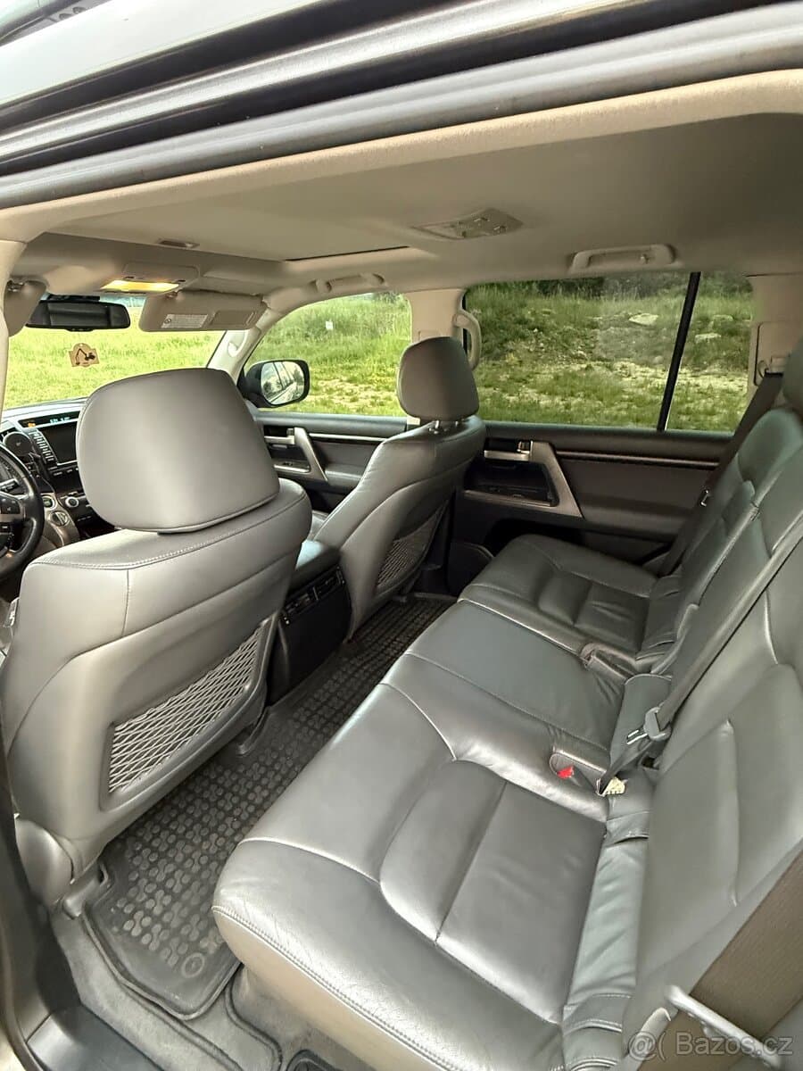 2009 Toyota LAND CRUISER - 9