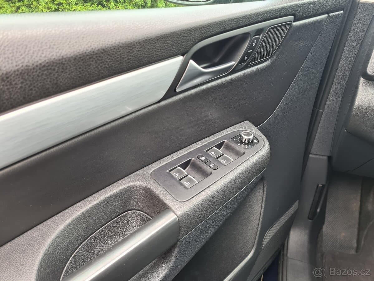 2013 Volkswagen SHARAN - 9