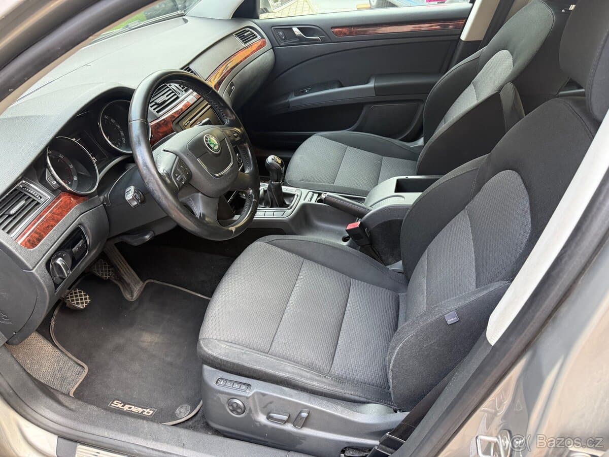 2009 Škoda SUPERB - 9