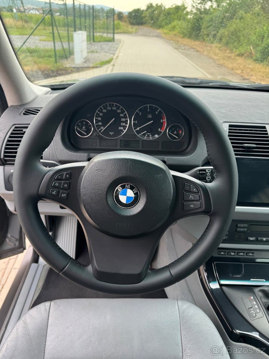 2004 BMW X5 - 9