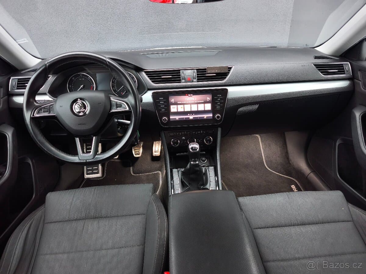 2017 Škoda SUPERB - 9