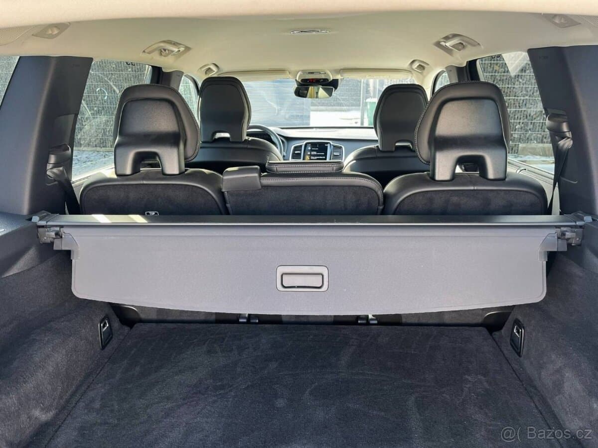 2022 Volvo XC90 - 9