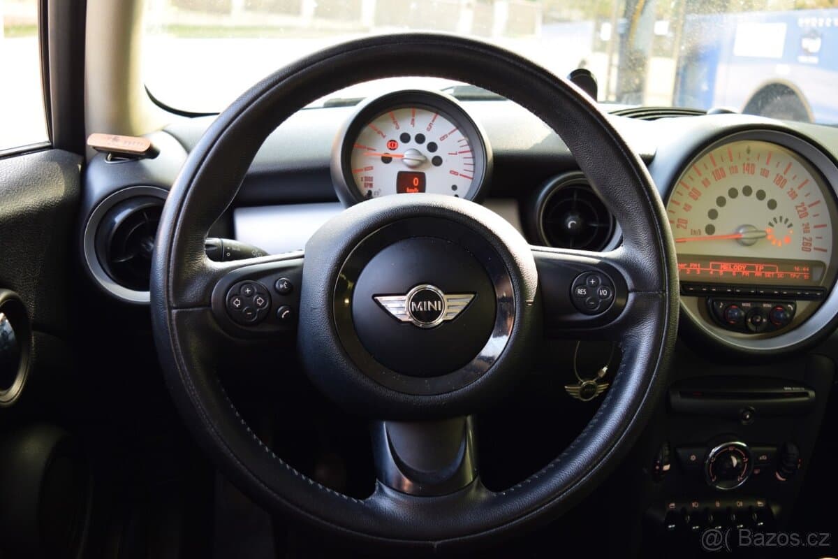 2010 Mini COOPER - 9