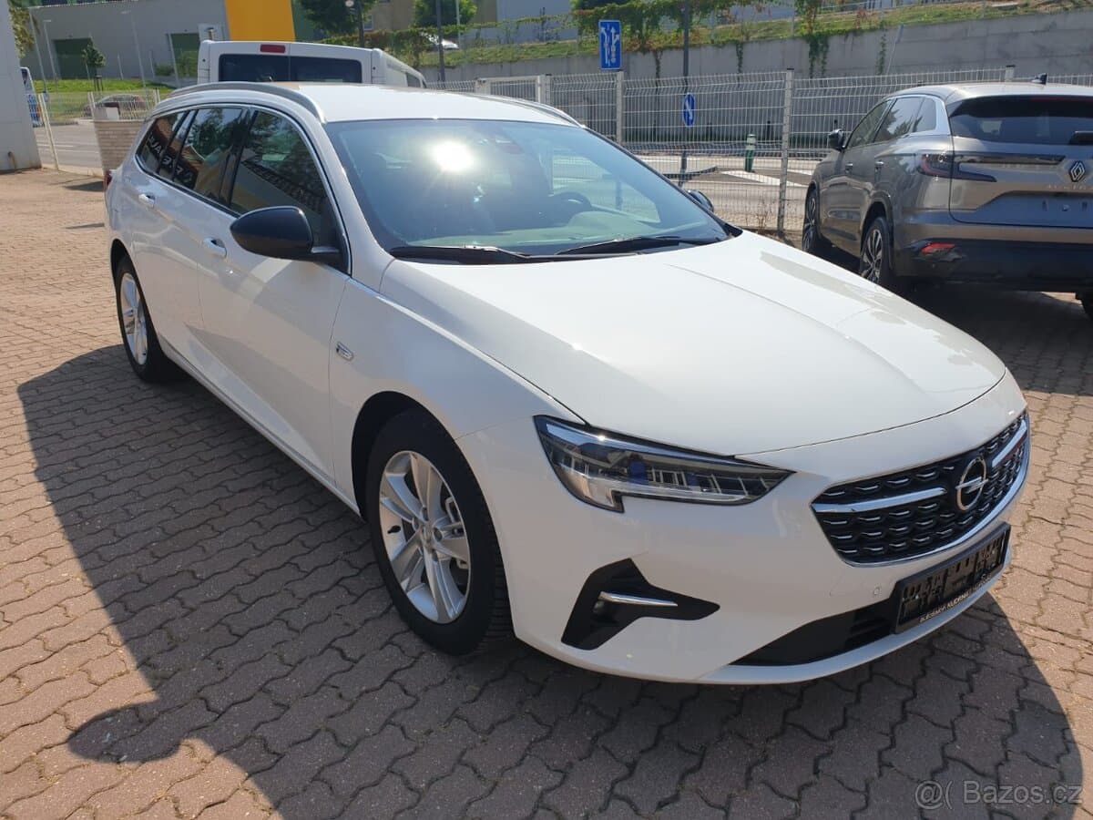 2022 Opel INSIGNIA - 9