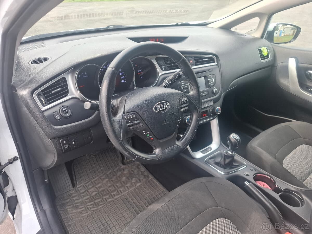 2015 Kia PROCEED - 9