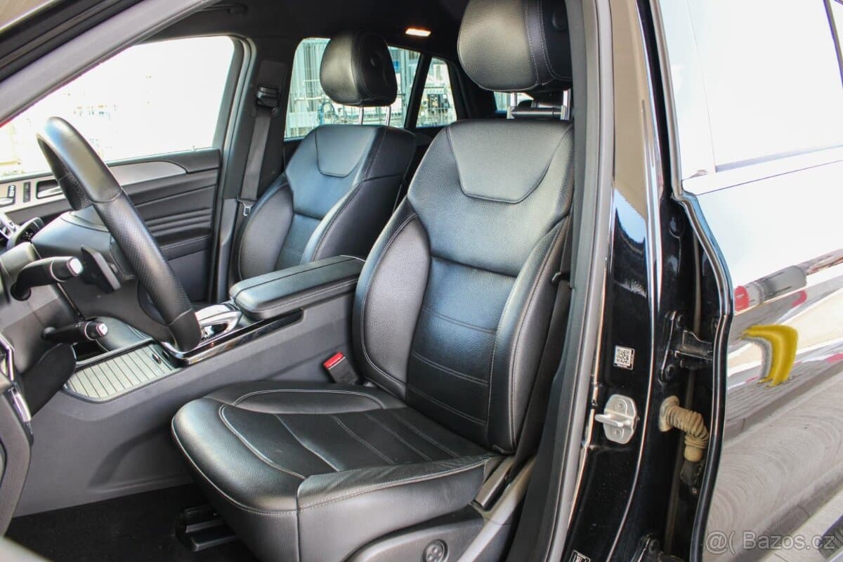 2017 Mercedes-Benz GL - 9