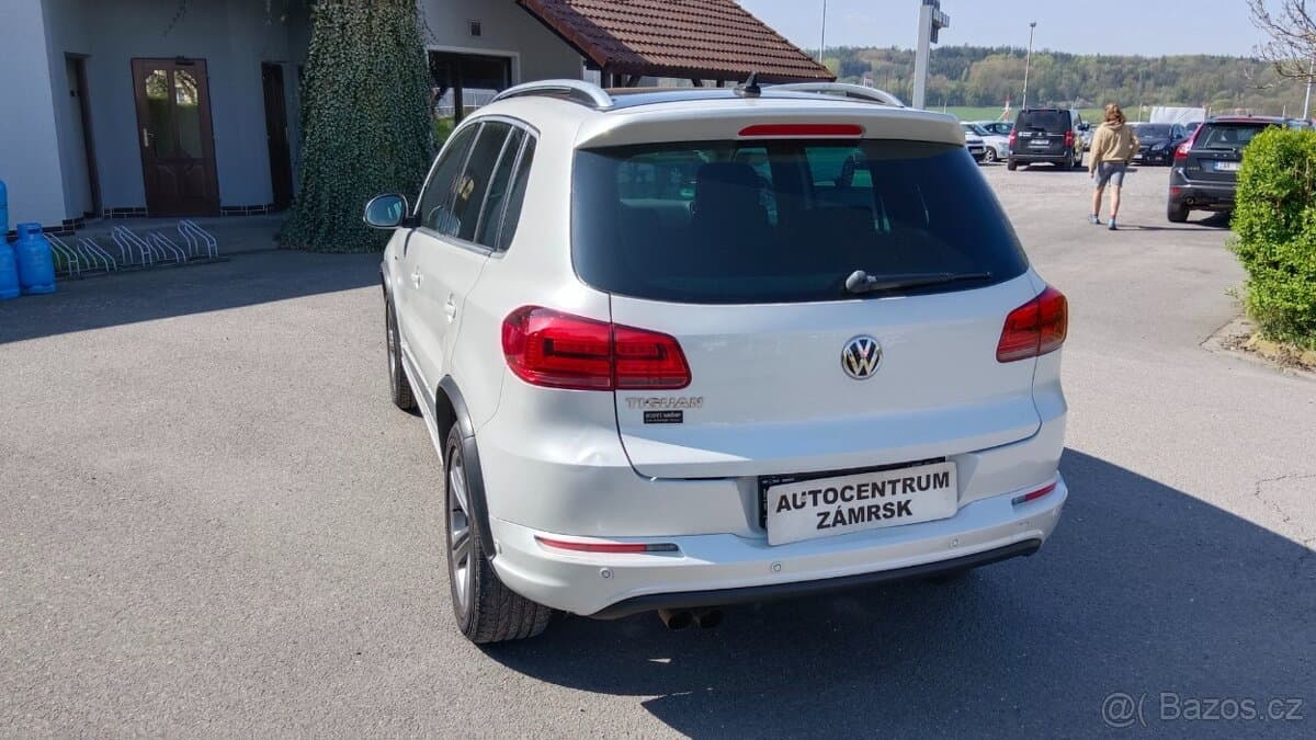 2015 Volkswagen TIGUAN - 9