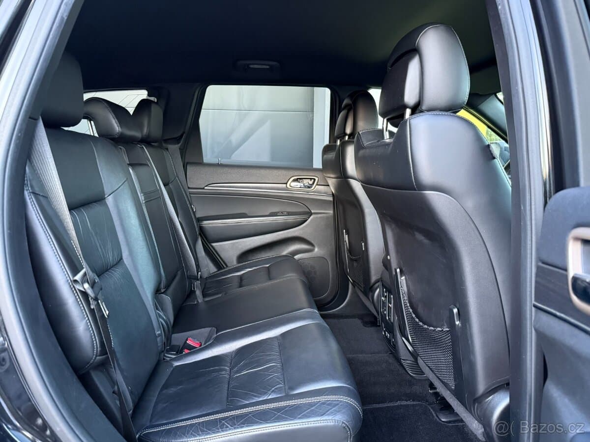 2015 Jeep CHEROKEE - 9