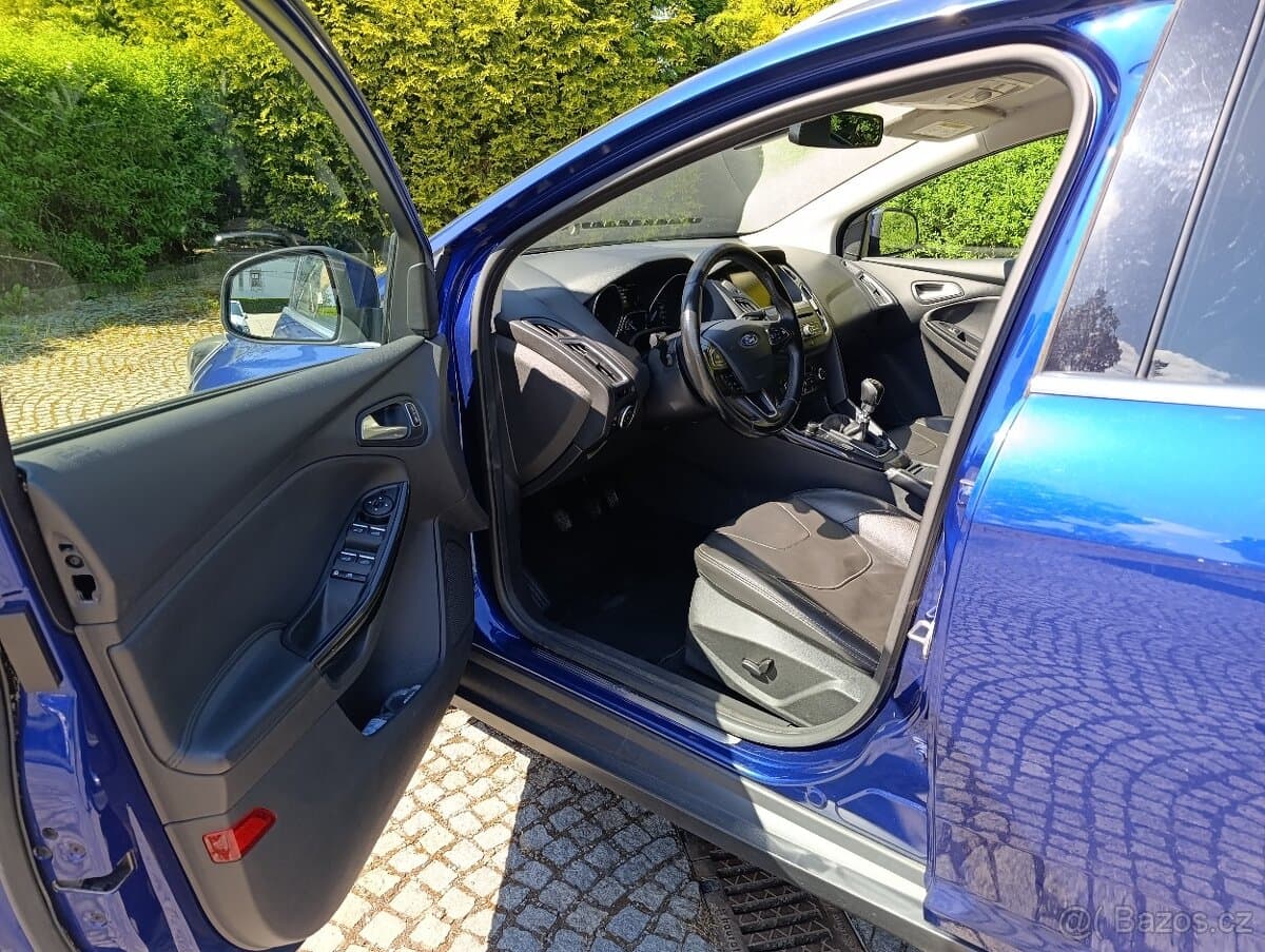 2016 Ford FOCUS - 9