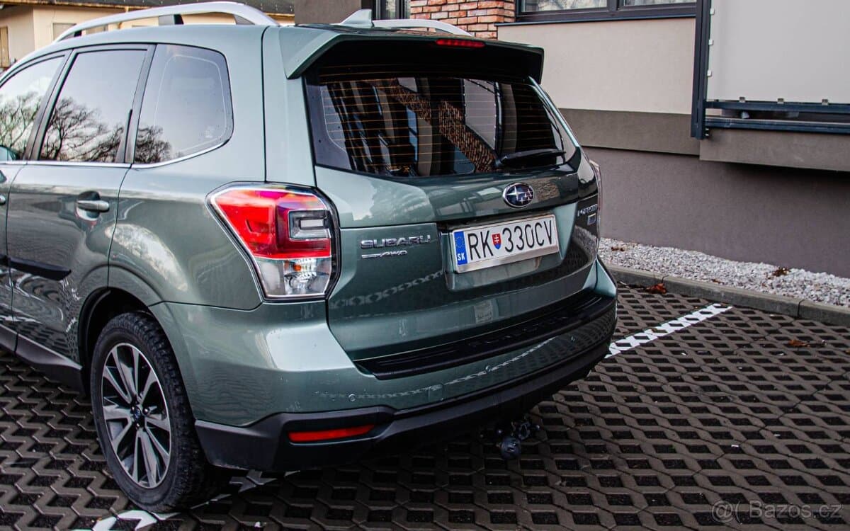 2017 Subaru FORESTER - 9