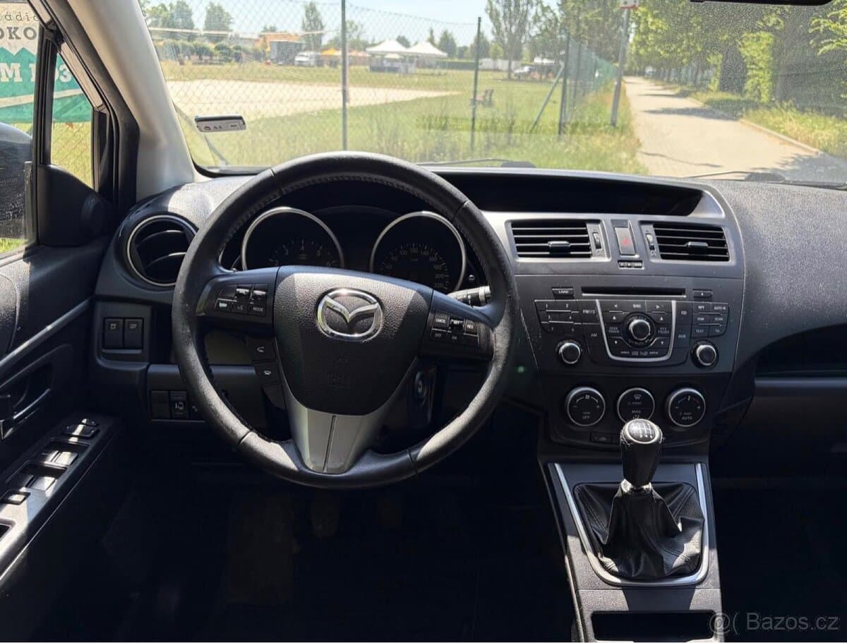 2011 Mazda 5 - 9