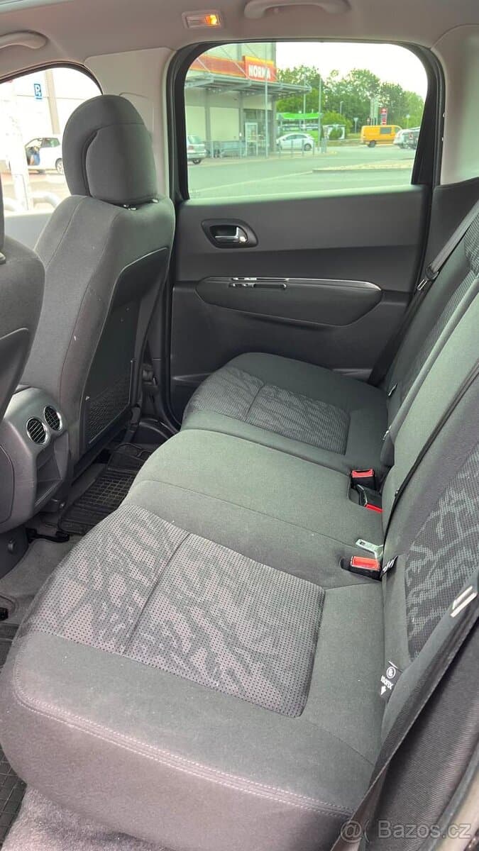 2013 Peugeot 3008 - 9