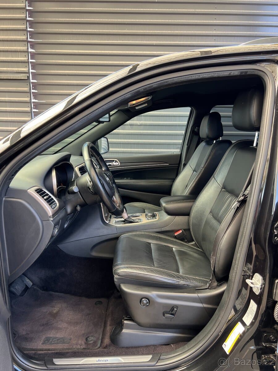2016 Jeep CHEROKEE - 9