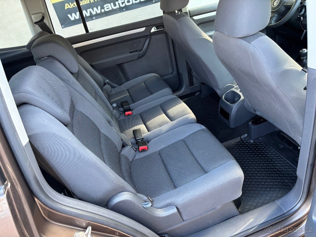 2011 Volkswagen TOURAN - 9
