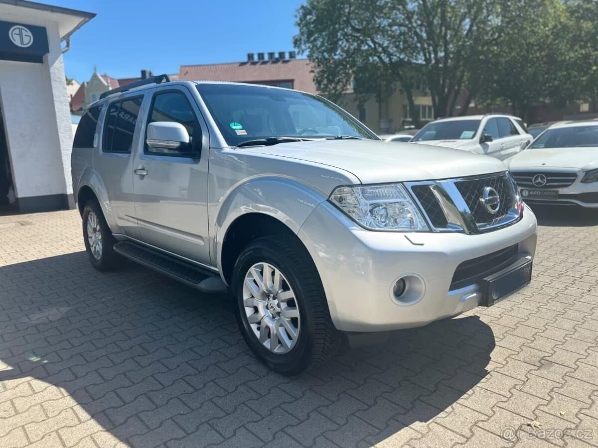 2014 Nissan PATHFINDER - 9