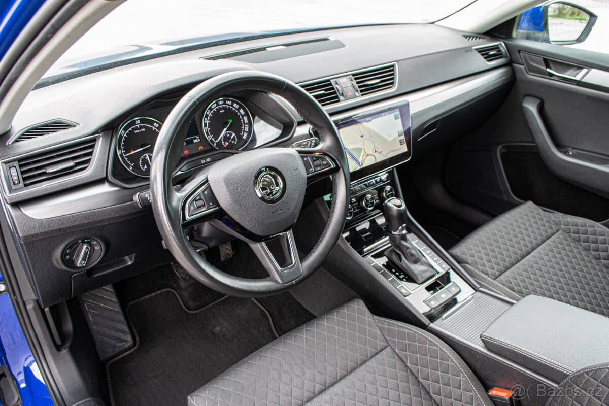 2019 Škoda SUPERB - 9