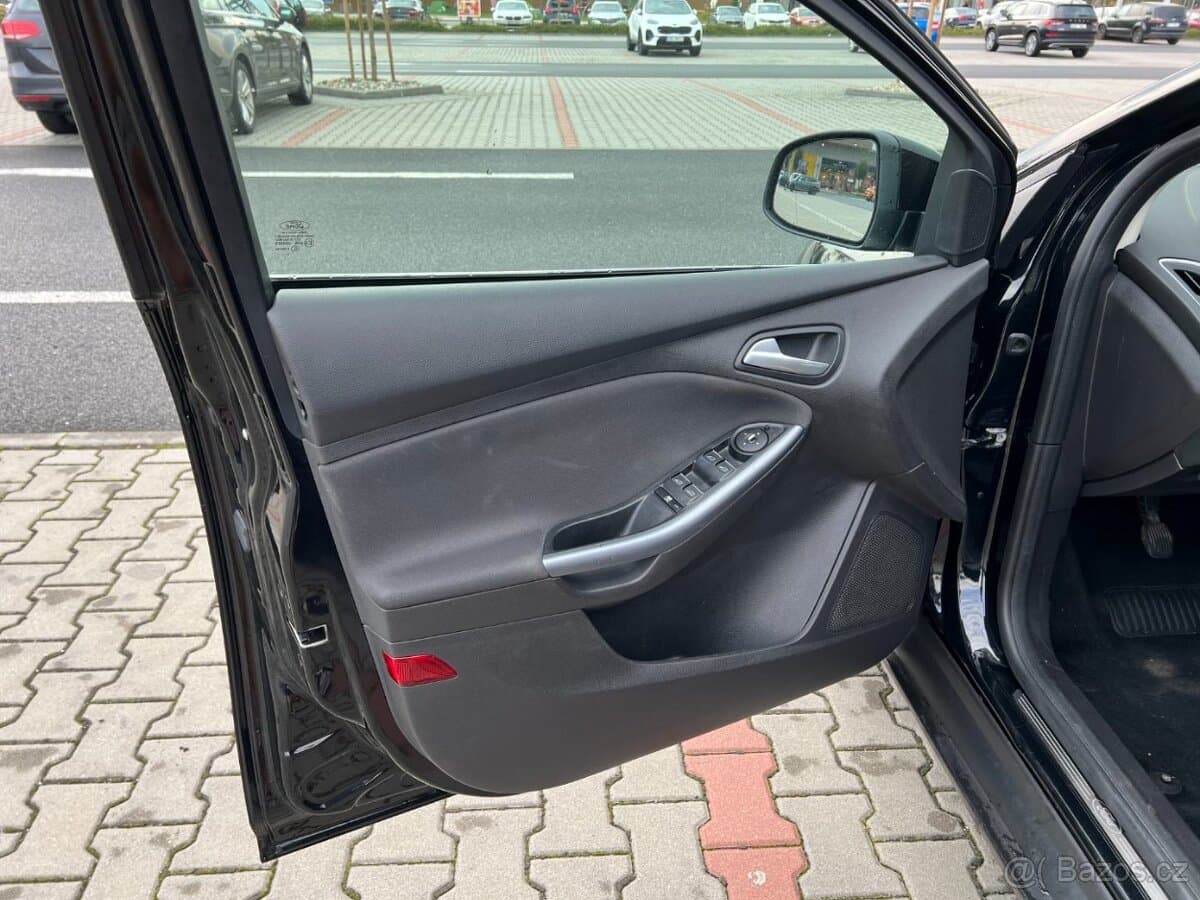 Ford FOCUS - 9