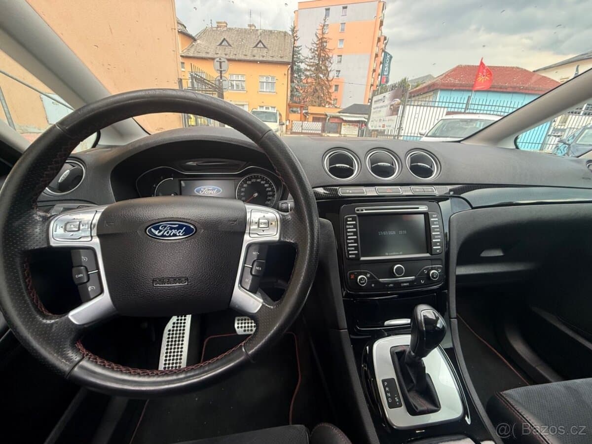 2011 Ford S-MAX - 9