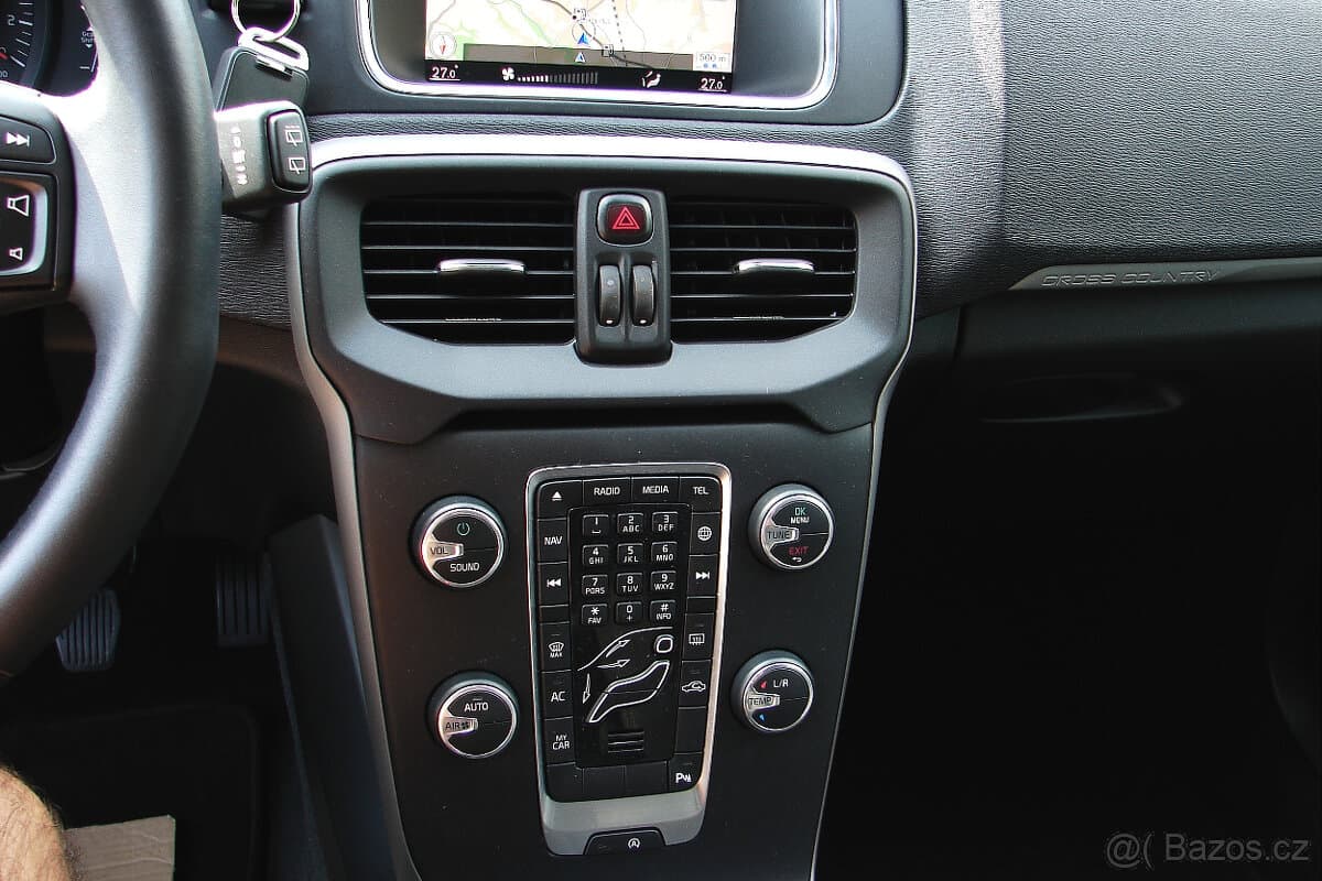 2018 Volvo V40 - 9