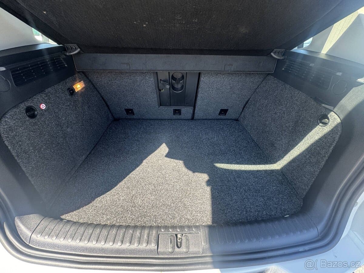 2013 Volkswagen TIGUAN - 9