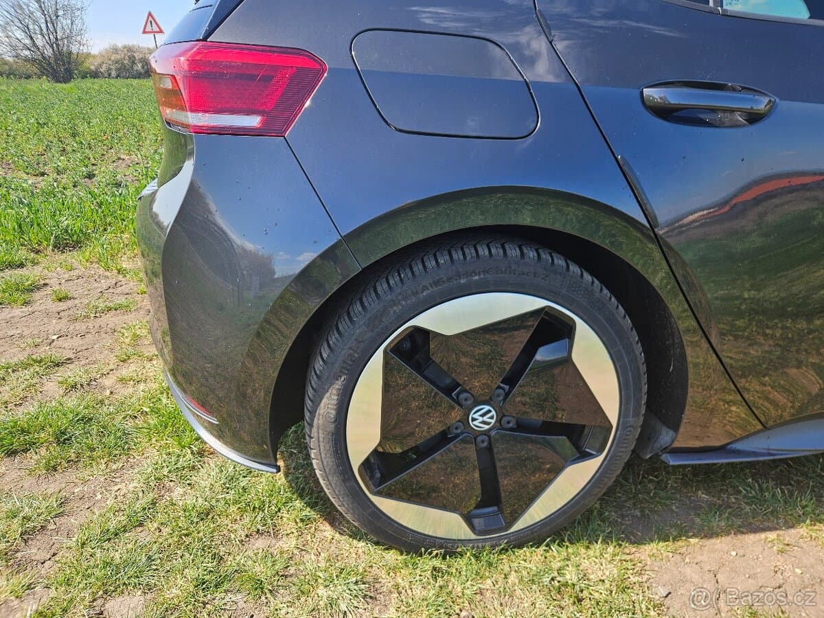 2020 Volkswagen ID.3 - 9