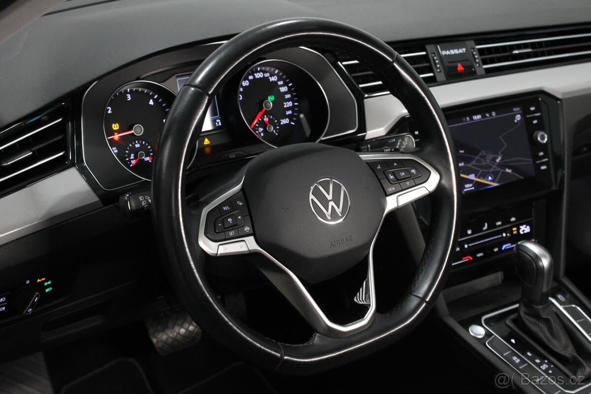 2021 Volkswagen PASSAT - 9
