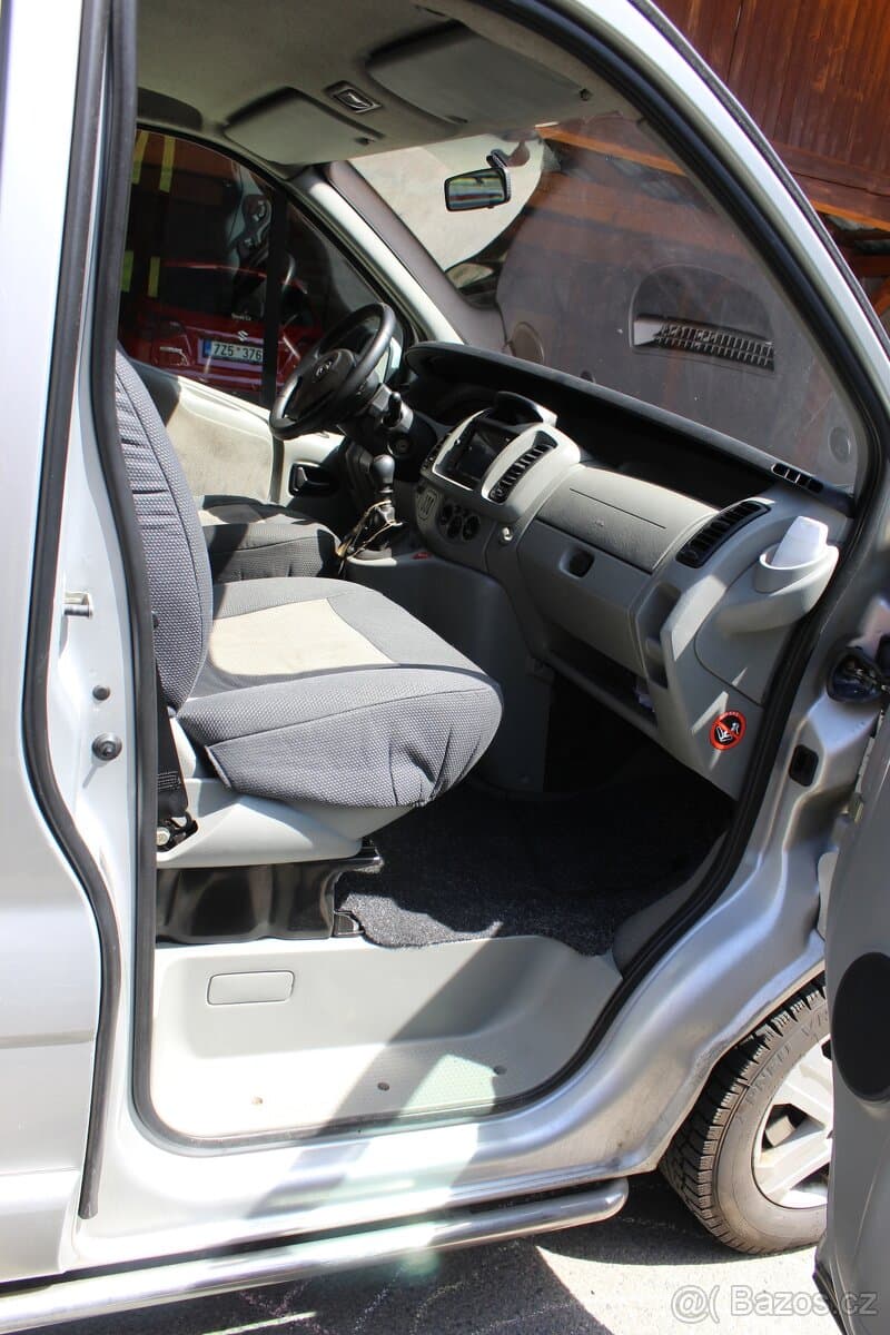 2005 Opel VIVARO - 9