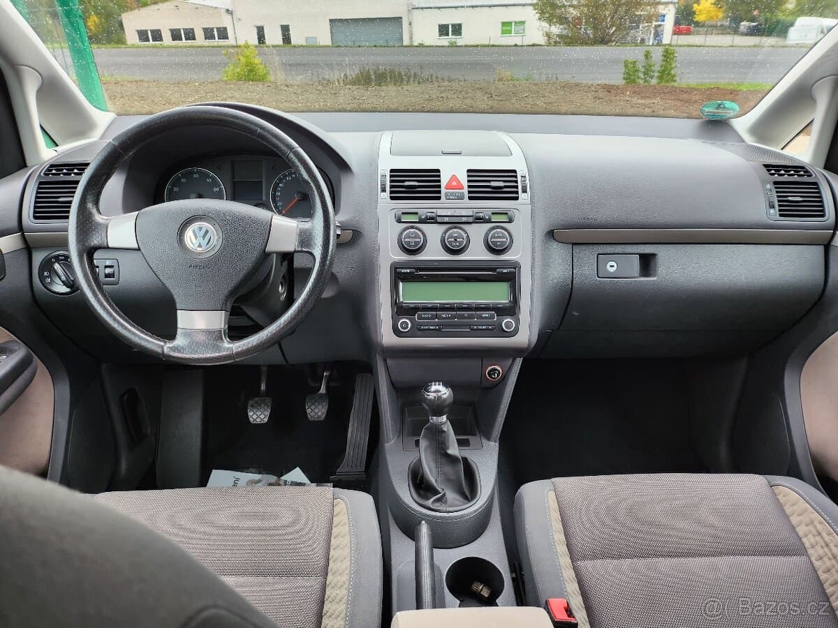2009 Volkswagen TOURAN - 9