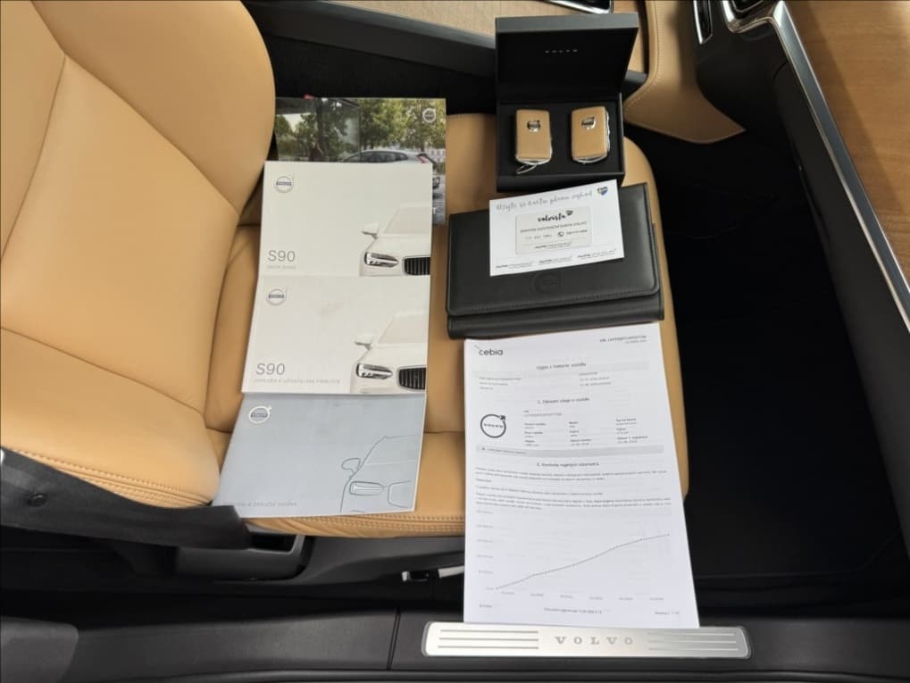 2018 Volvo S90 - 9