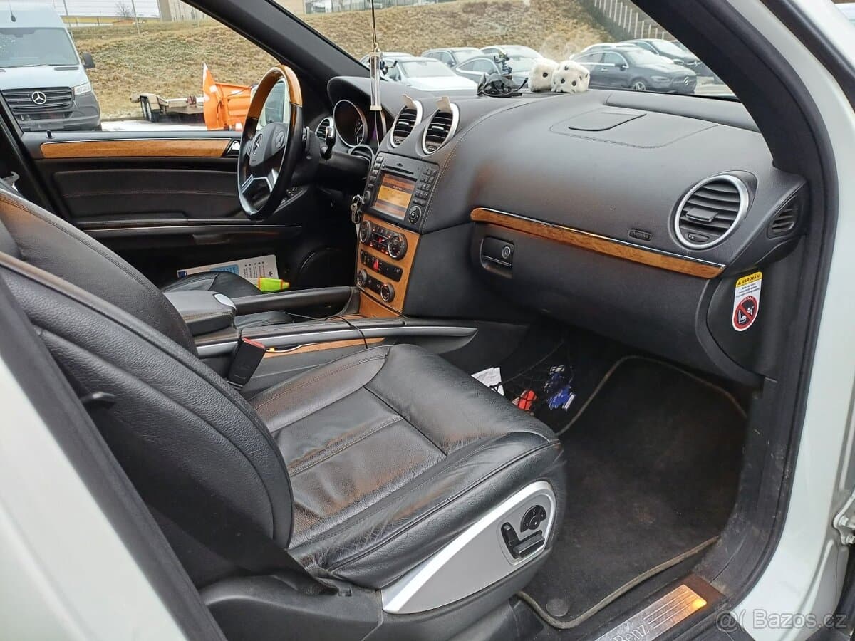 2012 Mercedes-Benz GL - 9