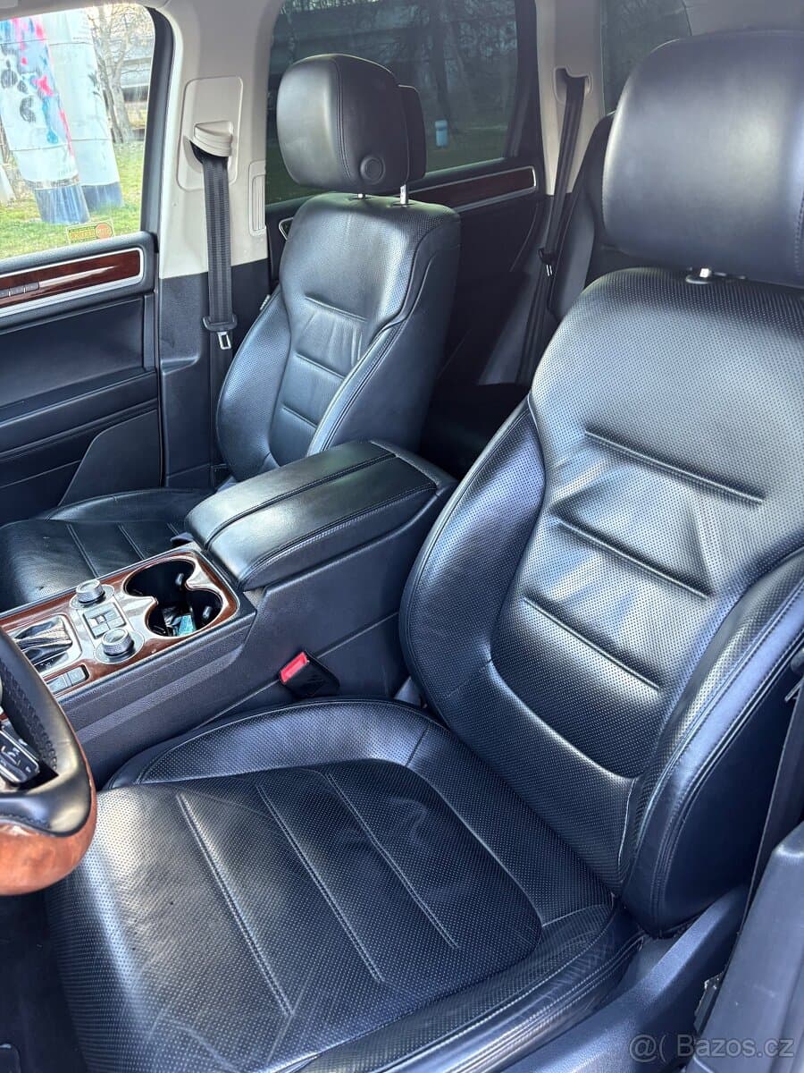Volkswagen TOUAREG - 9