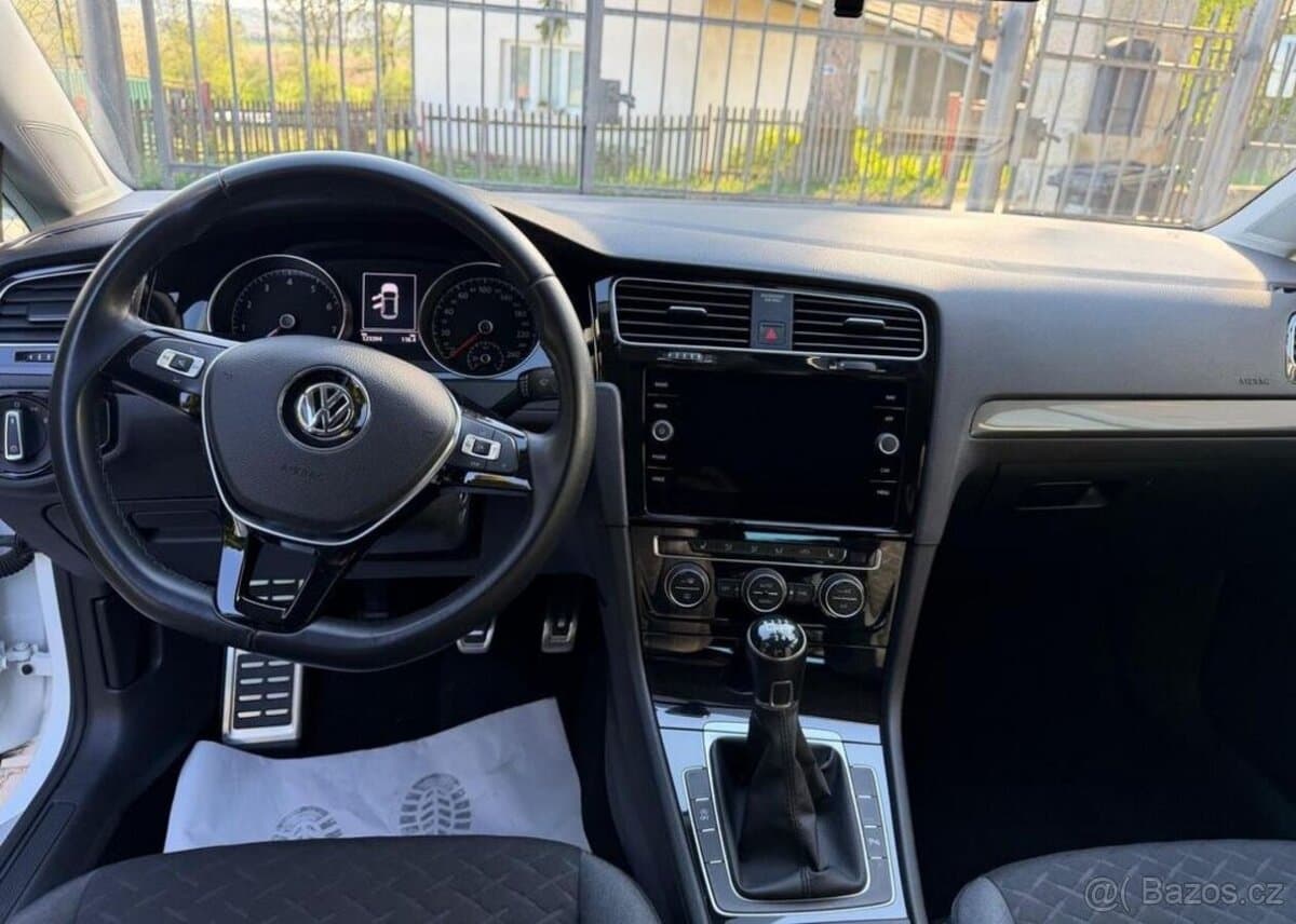 2018 Volkswagen GOLF - 9