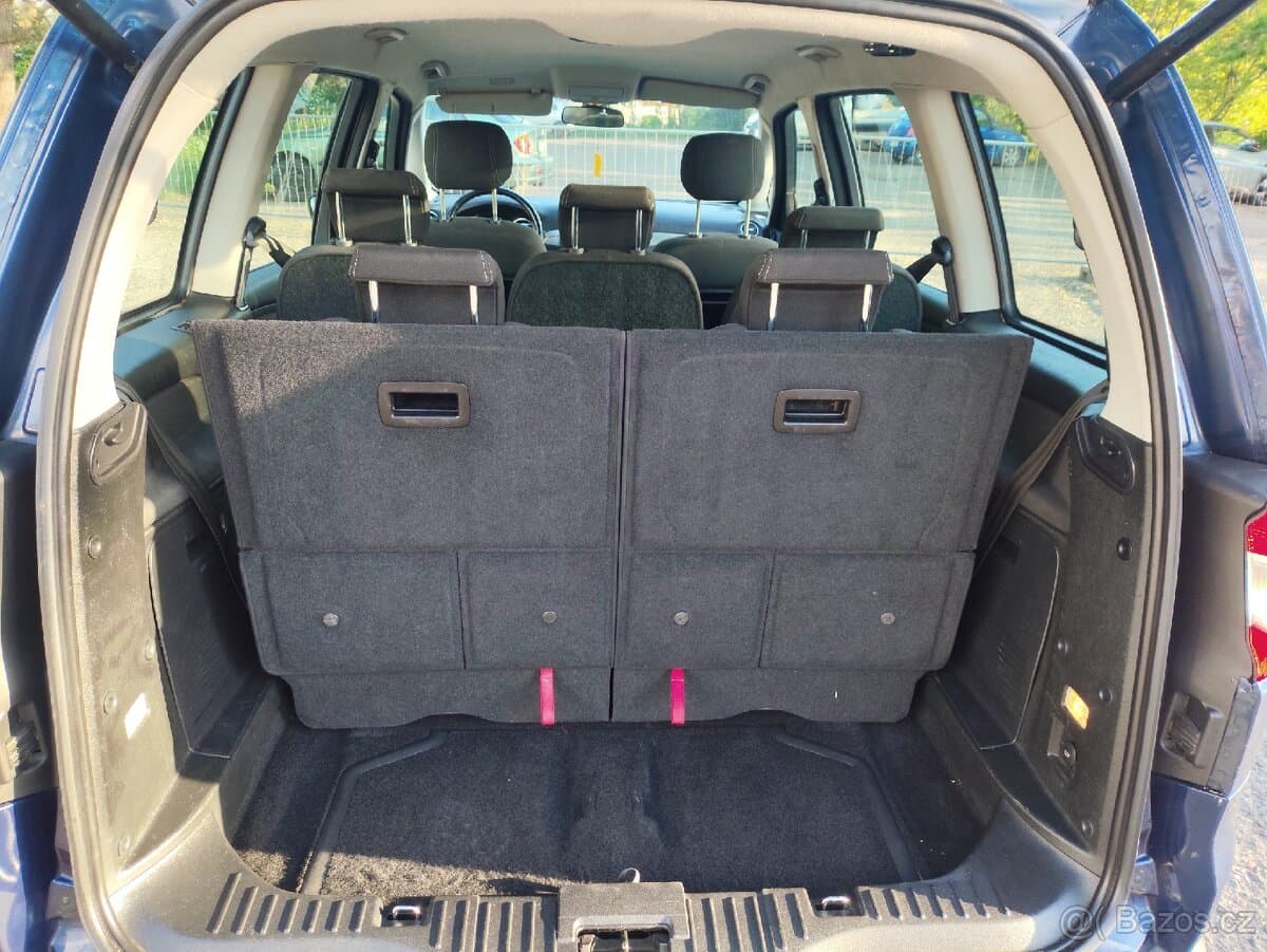 2011 Ford GALAXY - 9