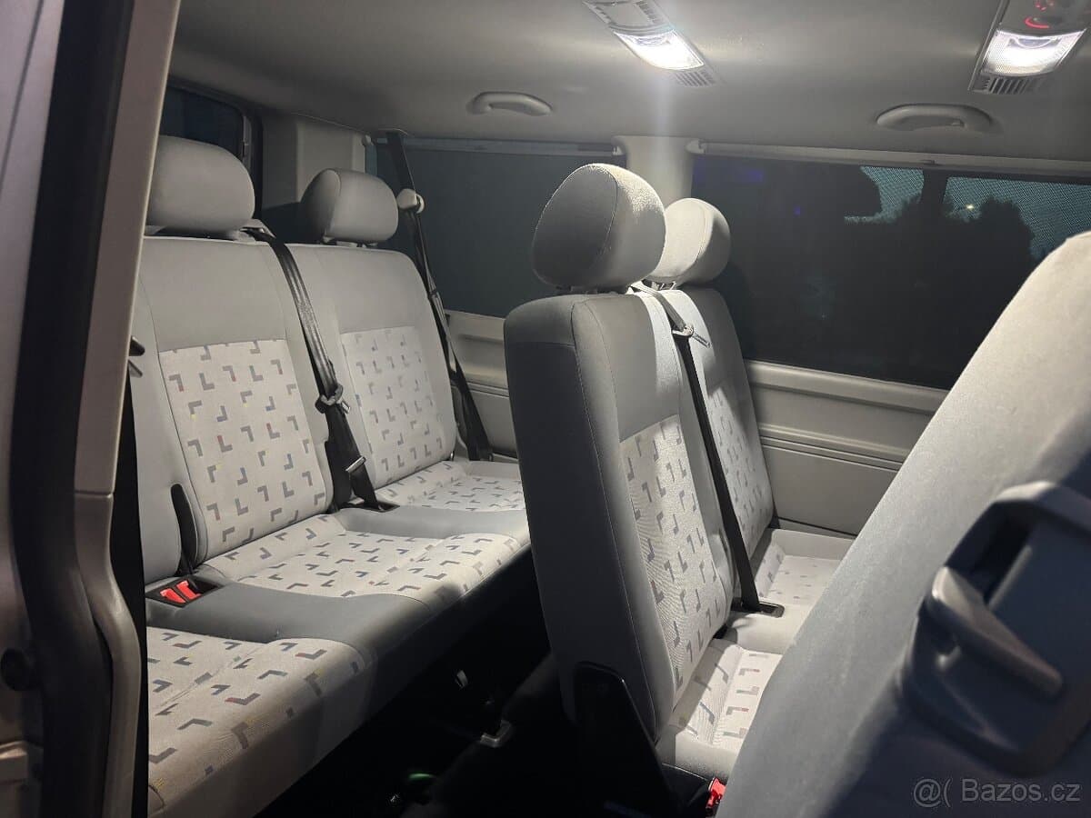 2008 Volkswagen CARAVELLE - 9