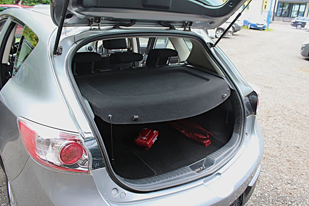 2010 Mazda 3 - 9