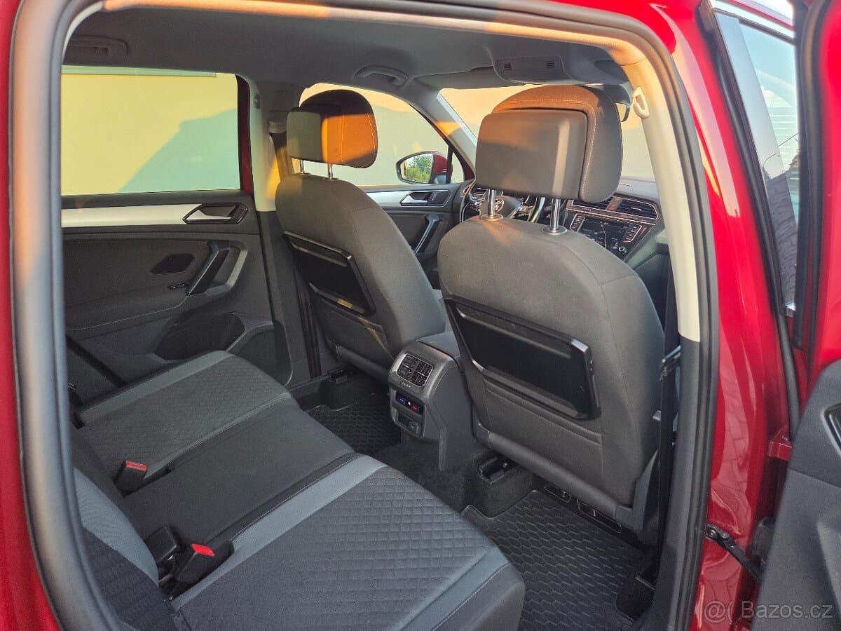 2016 Volkswagen TIGUAN - 9