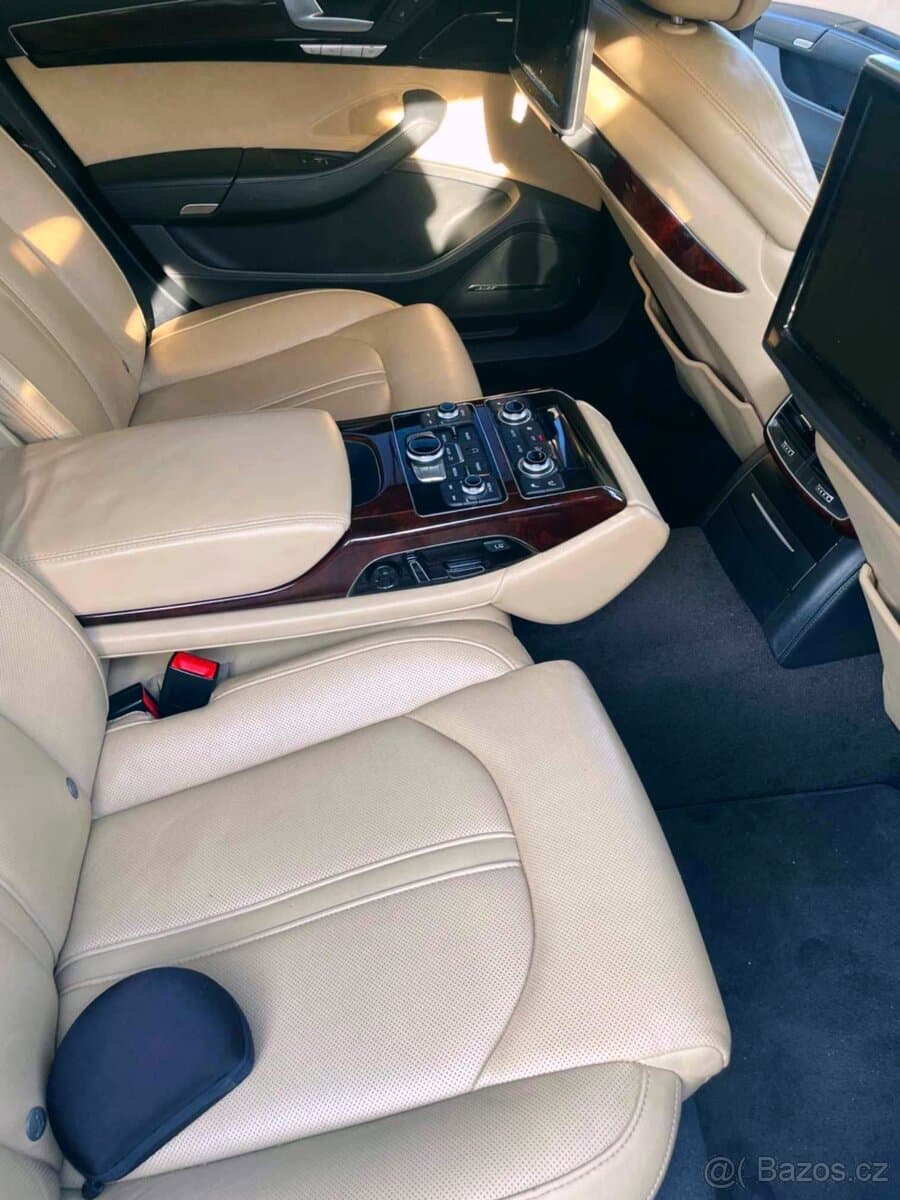 2012 Audi A8 - 9